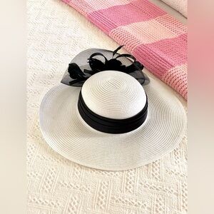 NWOT Round Crown Dress Hat with Frills